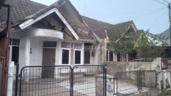 Rumah tua di Citra Garden 1 ext Kalideres Jak Bar