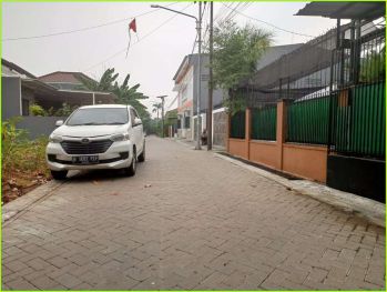 Tanah Dijual Dekat Transmart Graha Raya, Terima SHM