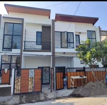 Rumah Perumahan Semolowaru Elok