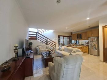 For Sale Hunian Mantap Semi Furnish Diarea Elite Setra Duta, Bdg