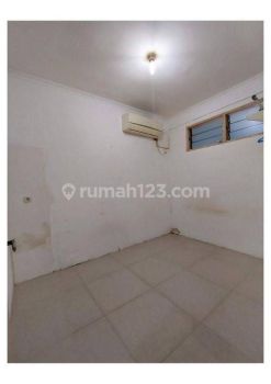 Dhyana Rumah Uk 3.9x13.3m di Jelambar