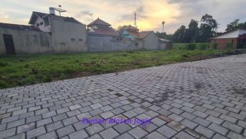 5 menit Hotel Hyat, TANAH MONJALI JOGJA, SHM