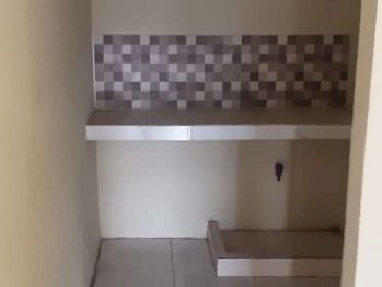 Kos2an/Kontrakan 3 ruangan, AC, Non C, bisa parkir mobil, cikarang sel