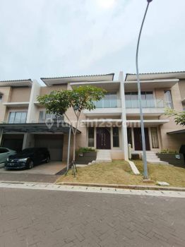 Rumah Mewah Golf Island 200m sudah Renovasi