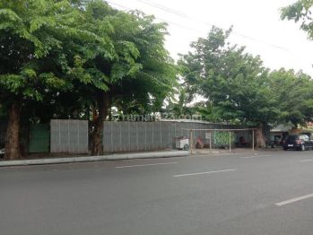 Dijual Tanah Luas Strategis Lokasi Jl Besar Dr. Cipto Semarang