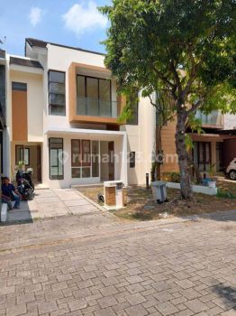 Rumah 2 Lantai di Foresta Bsd, Cluster Albera Blok. D, Serpong