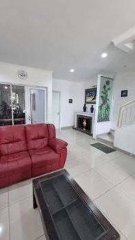 Cluster Summarecon Amanda Dekat Kolam Renang