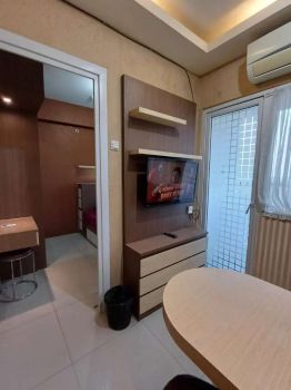 Menyewakan Unit Apart Green Pramuka City