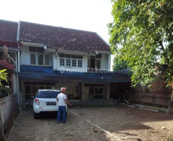 Dijual Rumah Tua Hitung Tanah di Cempaka Putih, Jakarta Pusat