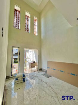 Rumah baru di Manyar Kertoadi 4 kamar tidur Lokasi prime