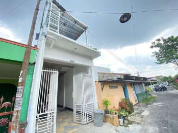 DIJUAL KOST FULL PENGHUNI DEKAT AMBARUKMO PLAZA