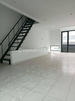 Disewakan Ruko Baru 3 Lantai Hoki Siap Pakai di Cibaduyut