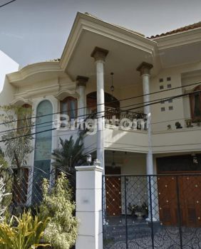 RUMAH BARU RENOVASI ROW JALAN 3 MOBIL DARMO HILL