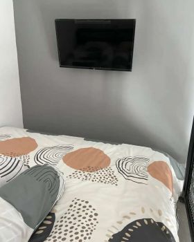 Penginapan murah mezzanine