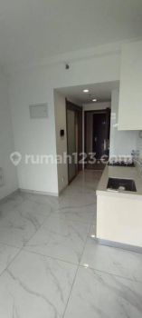 Apartemen Sky House Bsd, Studio, Semi Furnished, Brand New