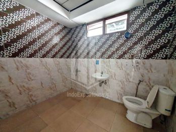 Disewakan Rumah Cocok untuk Usaha di Area Senopati