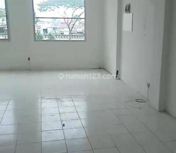 Ruko hadap jalan murah siap usaha di Bsd Malibu Serpong Tangerang