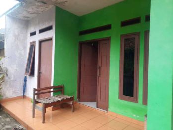 Rumah di dekat Villa Dago 3 Kamar sudah SHM