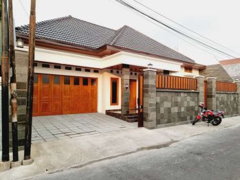Rumah Mewah 316m2 Kondisi Baru Solo Kota
