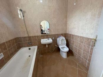 DISEWAKAN RUMAH DI Jln BOULEVARD BALIKPAPAN BARU BB COCOK UNTUK KANTOR