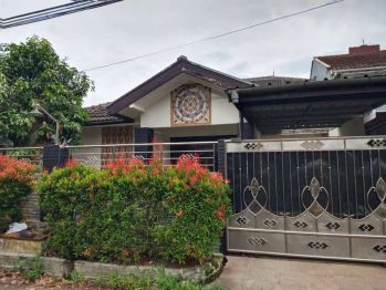 Rumah dijual cepat harga terbaik bangunan kokoh di Arcamanik Endah