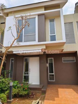 Disewakan Rumah Cluster Malibu Village Gading Serpong