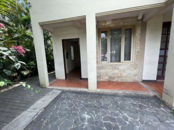 DISEWAKAN RUMAH USAHA NOL JALAN TIDAR