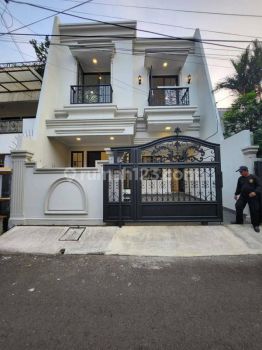 Di Jual Rumah Baru Design Classic di Rawamangun Jakarta Timur