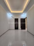 thumbnail-di-jual-rumah-baru-design-classic-di-rawamangun-jakarta-timur-5