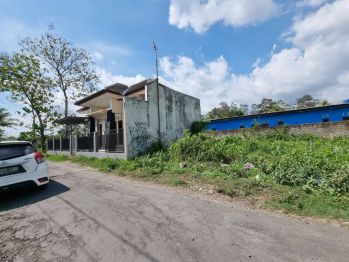 Selangkah UNRIYO Jogja, Prospek Huni Pun Kost SHM Pekarangan