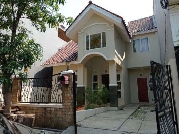 Rumah luas rumah 3 KT di taman laguna cibubur