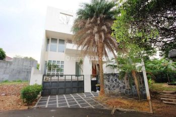 Rumah Keren Design Spanish California Di Pondok Indah, Jakarta Selatan