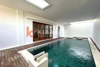 Modern Three Bedroom Enclosed Living Complex Villa In Ungasan Yrr3273