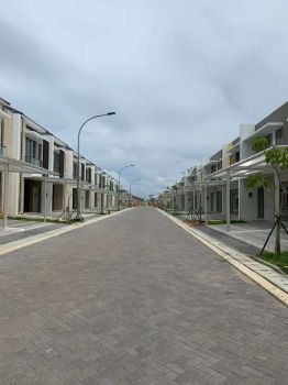 Dijual sangat cepat rumah pik2 brand new