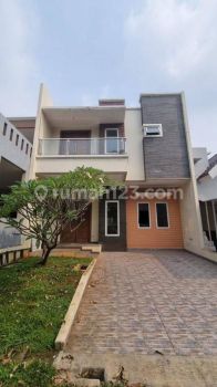 Rumah Sudah Renov Total High Ceiling View Taman di Sutera Jelita