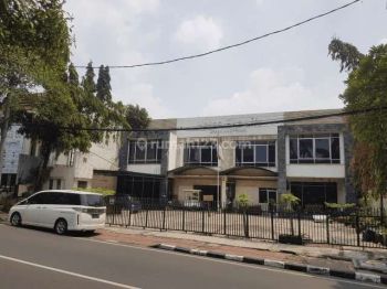 DIJUAL CEPAT TANAH DAN BANGUNAN DENGAN HARGA DIBAWAH NJOP