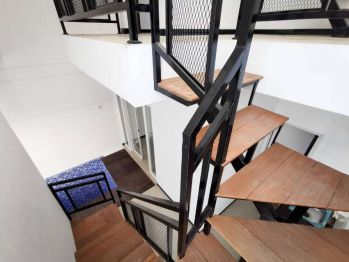 VILLA SIAP HUNI MURAH ADA KOLAM RENANG DAN ROOFTOP