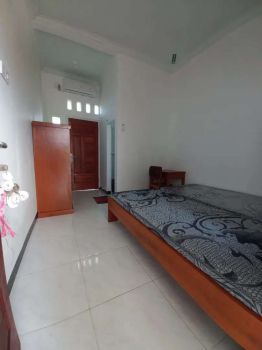 Disewakan Kost Tiga Putra AC/non AC - Harian - Mingguan - Bulanan