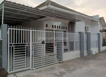 Rumah Bagus Furnished Maguwoharjo Sleman Yogyakarta