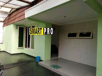 Rumah kost 1.5 lantai, Tanjung Duren, tanah luas, harga bersahabat.