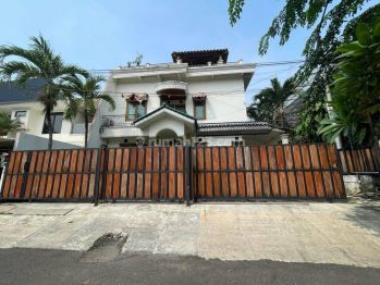 Rumah 3 Lantai Siap Huni Di Pulomas