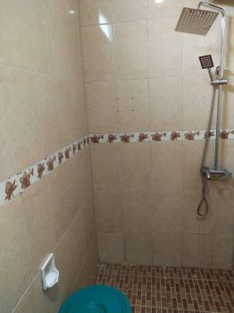 Disewakan Rumah Makassar Kota di Jalan Metro Tanjung Bunga