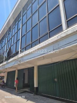 Ruko Tengah Kota Raya Kayoon Surabaya