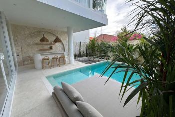 Villa Cantik Baru di Padang Linjong, Canggu Bali