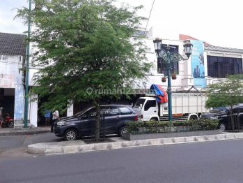 Rk Mr 064410 Disewakan Ruko Bagus Luas 2 Lantai, Lokasi Stategis Tengah Kota di