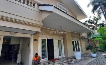 Rumah di Blok O Permata Hijau, Jakarta Selatan