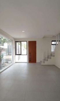 Dijual rumah di Cirendeu free biaya biaya dekat MRT Lebak Bulus