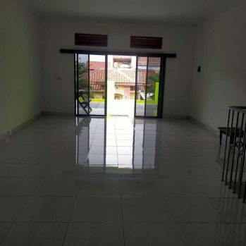 Rumah di jual 2 lantai Tropikana Residence Cikarang Jababeka