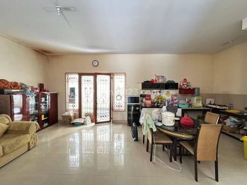 Jual Cepat Villa Komplek Somerset Regency Jalan Sunggal Ring Road