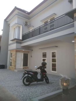 RUMAH 2 lt type 82/121 PEDURUNGAN - SEMARANG TIMUR